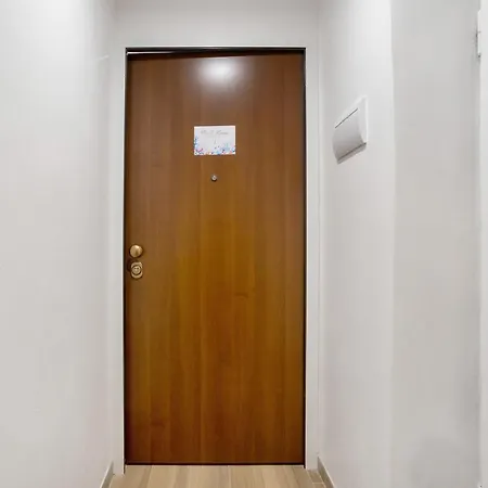 Matt House 2 Апартаменты Специя